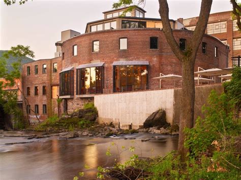 Roundhouse beacon - Beacon is one of a few formerly depressed post-industrial towns along the Hudson that are making a bit of a comeback, as New Yorkers increasingly head upstate for a break from city life. ... Michelin-starred chef Terrance Brennan oversees the Roundhouse’s restaurant operation, which encompasses three spaces: the fine-dining restaurant, the ...
